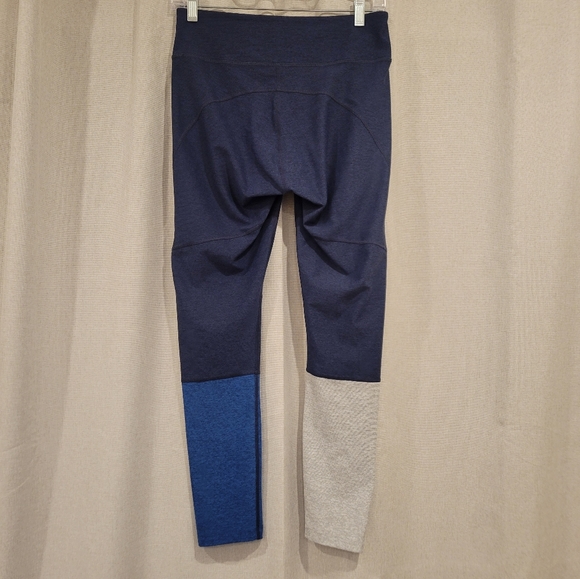 Outdoor Voices Blue and Grey Color Block Leggings Size M - Picture 3 of 7
